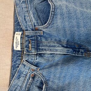 Abercrombie & Fitch the 90’s relaxed jean High Rise